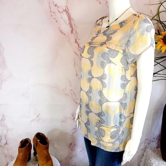 Anthropologie We Love Vera pretty slip over top - Picture 4 of 7